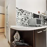 New In Arcadia,sea View דירה *