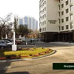 New In Arcadia,sea View דירה *